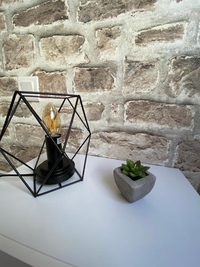 Appartement Le Rémois - CENTRE - Cour privative - WIFI à Reims Extérieur photo