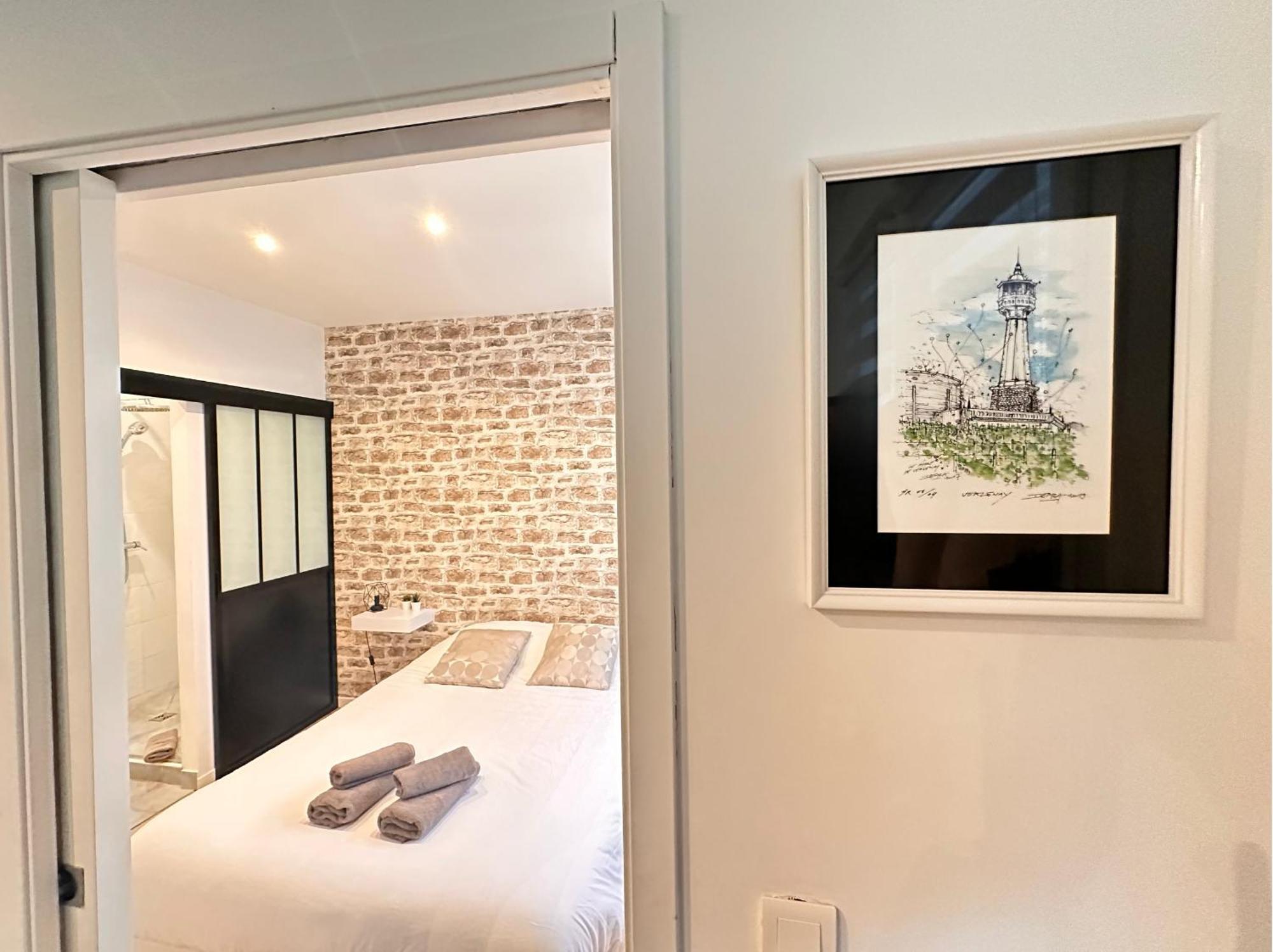 Appartement Le Rémois - CENTRE - Cour privative - WIFI à Reims Extérieur photo