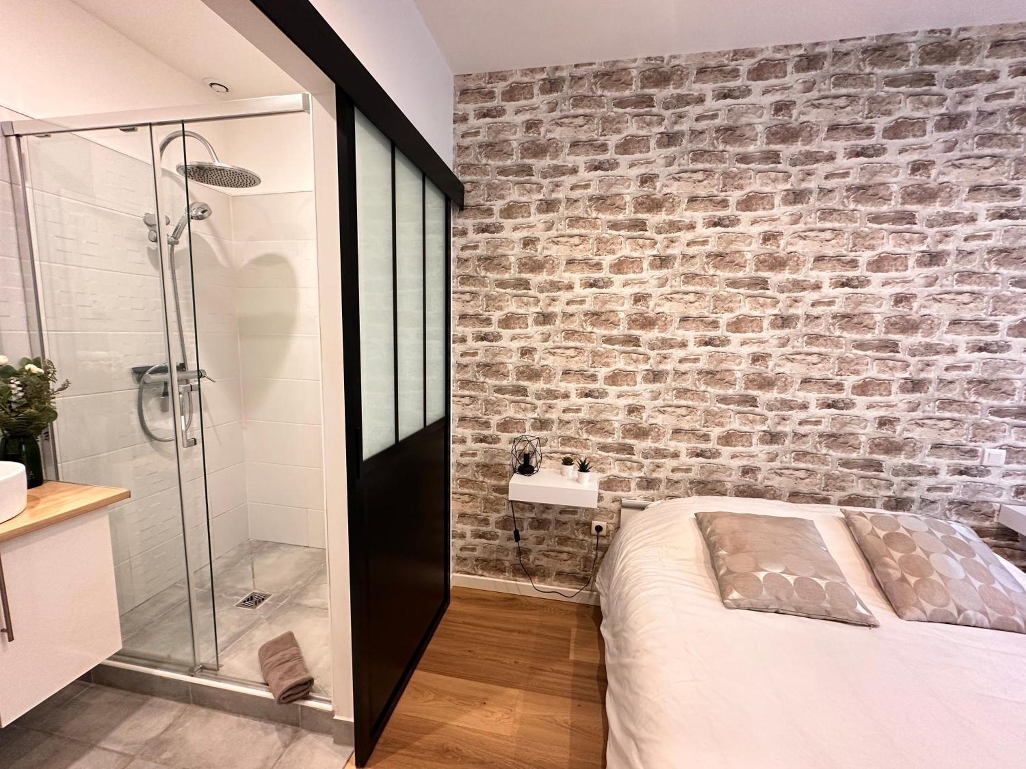 Appartement Le Rémois - CENTRE - Cour privative - WIFI à Reims Extérieur photo