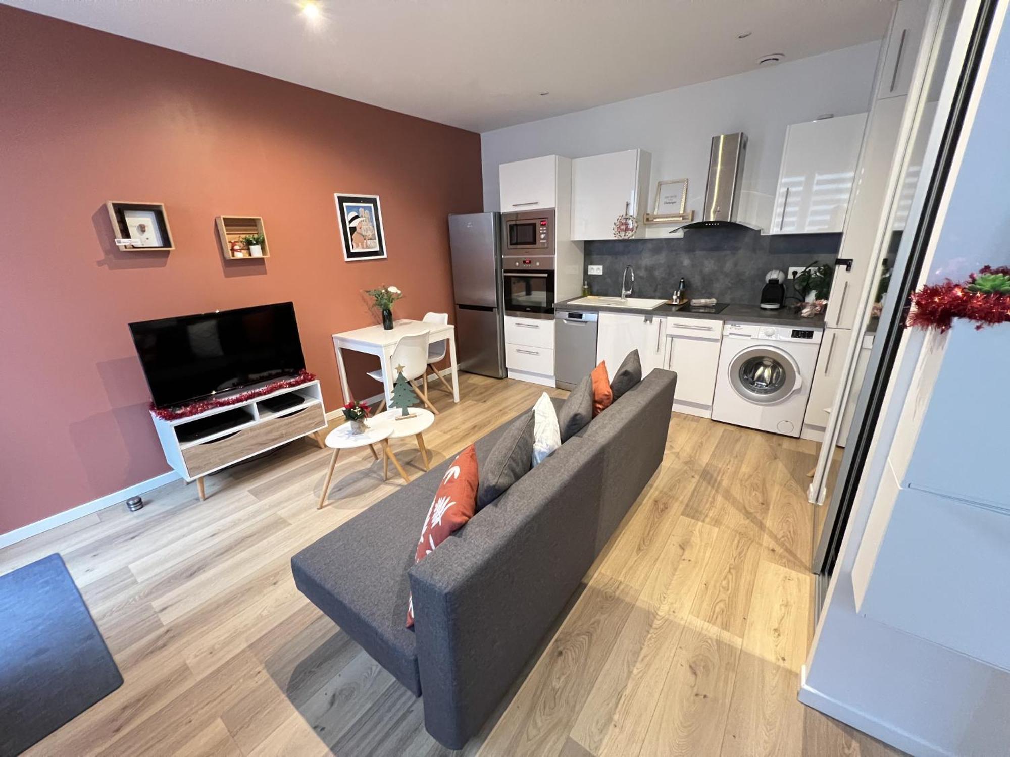 Appartement Le Rémois - CENTRE - Cour privative - WIFI à Reims Extérieur photo