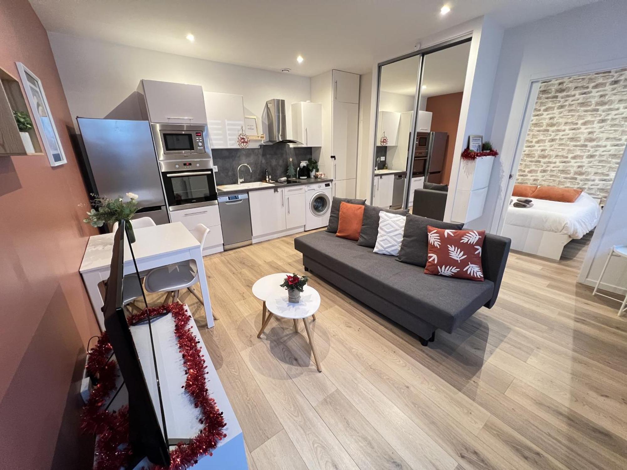 Appartement Le Rémois - CENTRE - Cour privative - WIFI à Reims Extérieur photo